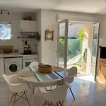 Maison T3 Climatisee, Indigo, Pierre La Apartment *