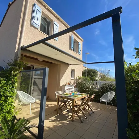Daire Maison T3 Climatisee, Indigo, Pierre La
