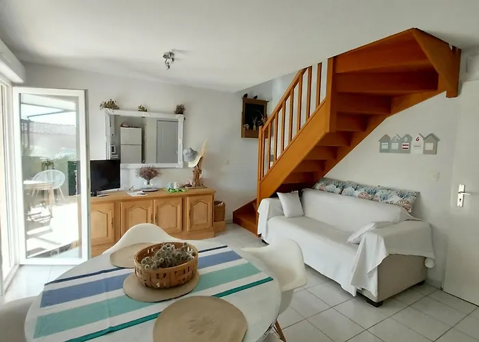 Maison T3 Climatisee, Indigo, Pierre La *